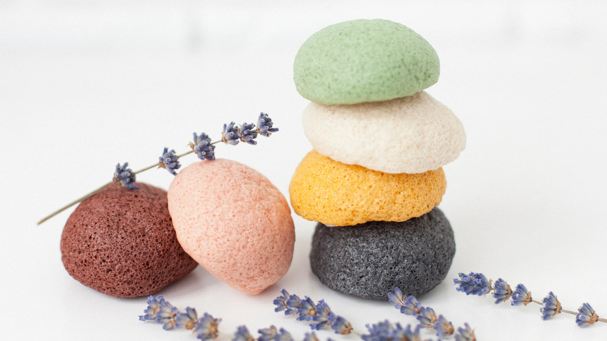 Konjac facial sponges, Compostable gift ideas

